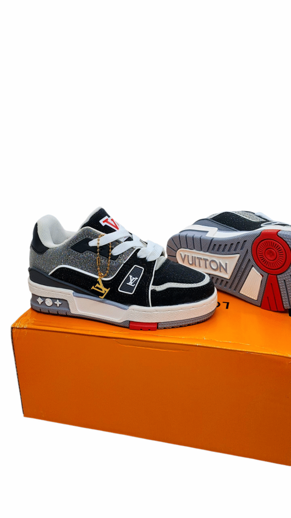 LOUIS VUITTON Trainer Sneakers